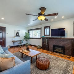 Hollander Heritage House | 2BR + Yard + Air Hockey Table + Pets
