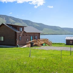 Trout Trap Lakefront Retreat | BBQ Grill & Cozy Firepit by the Water