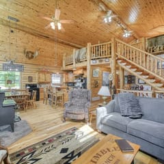 Large Group Cabin | Near Snake River & Kelly Canyon