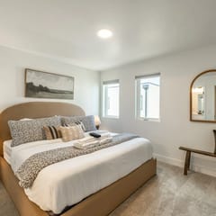 Family SLC Stay | Ski Access & Private Balcony