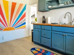 Budget Traveler Friendly Apartment | Lake House Escape