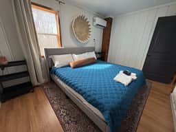 Economical Pet Friendly Downtown Apartment | Explorer's Haven
