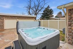 Family Game Night Getaway | Hot Tub + Billiards