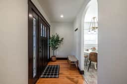 Hollander Heritage House | 2BR + Yard + Air Hockey Table + Pets