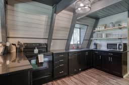 J10-Jackpot Cabin | Snowmobile Delivery & Discounts