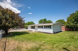 LilyPad Retreat + Pet friendly