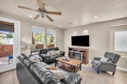 Modern Townhome | Pool, Hot Tub, Golf Nearby - Image 2