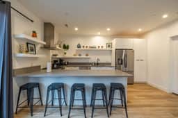 Navien Nooks 2: Cozy, Functional, and Perfect for Long Stays + Private Garage
