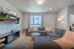 Newly Built Chic Utah Valley Gem l Theo