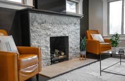 Parkway Place: Work, Relax, and Stay Long with Garage & Office Space