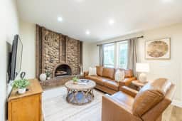 Saddle House with Saloon | Hot Tub | Fireplace | Ideal Ski Location - Image 2