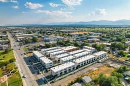 SLC Area Townhome | King Suite & Private Balcony - Image 2
