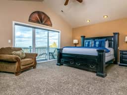Large Draper Retreat | Hot Tub, Theater & Views - Image 5