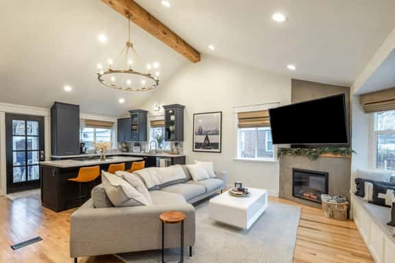 Coppertop Bungalow | Cozy Retreat with Hot Tub, Office Space & Dog Friendly - Image 1