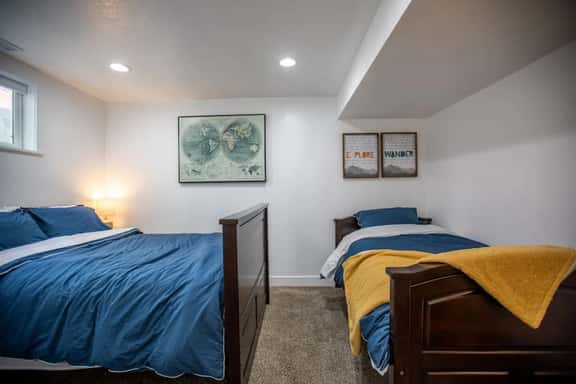 Long Stays: Pet-Friendly, Modern 3BD Home - Image 1