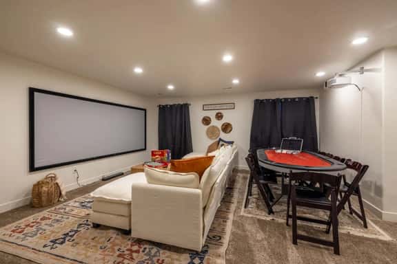 Meeting Place | Sleeps 17+ | Hot Tub & Theater Room - Image 1