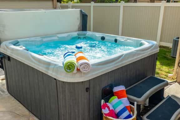 Family Game Night Getaway | Hot Tub + Billiards - Image 1