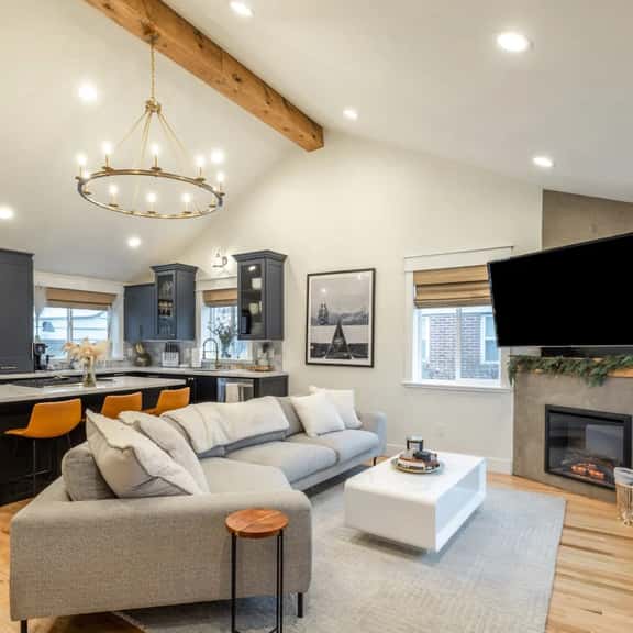 Coppertop Bungalow | Cozy Retreat with Hot Tub, Office Space & Dog Friendly - Image 1
