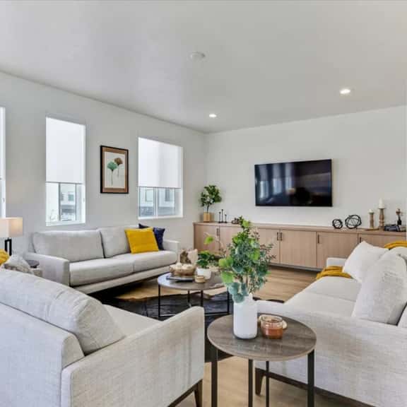 Pet-Friendly | Silicon Slopes | Garage - Image 1