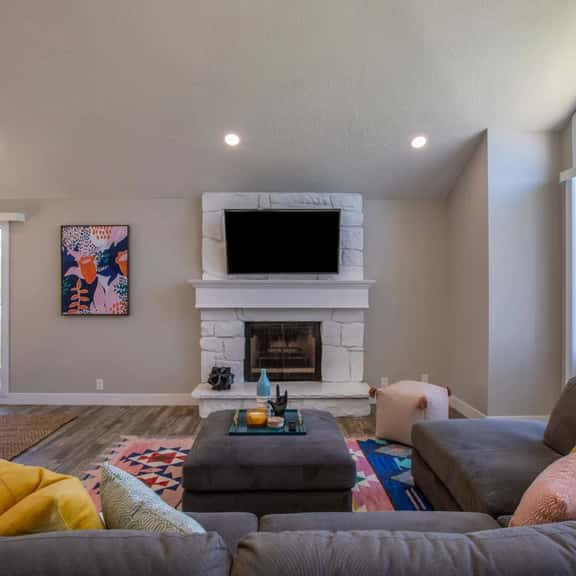 Near America First Field | Family & Pet Friendly Stay - Image 1