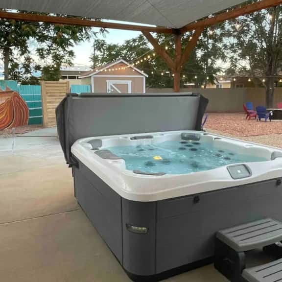 Downtown Kanab Apartment | Hot Tub & Cowboy pool | Pets Welcome - Image 1