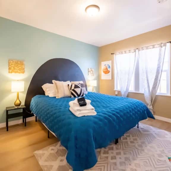 Retreat w/ Private Entrance | Zion Area | Hot Tub | Seasonal Splash Pool - Image 1