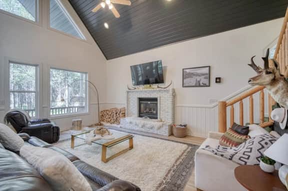 Bill's Island Hideaway | Tranquil Escape, Trailer Parking & BBQ Grill & 4th Bonus Bedroom in Loft - Image 5