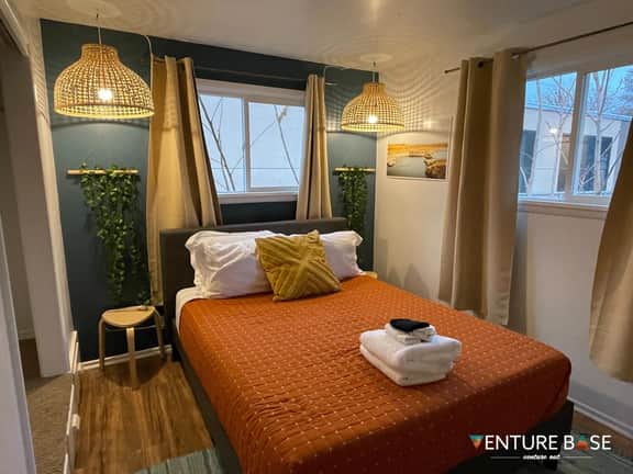 Budget Traveler Friendly Apartment | Lake House Escape