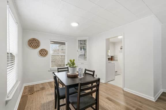 Downtown Comfort | 5 Min Walk + Near Ski Resorts