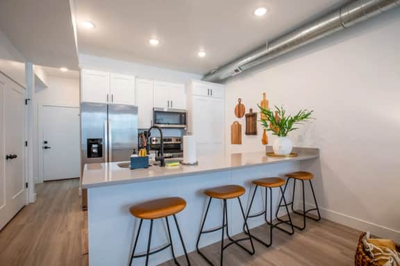 Near Downtown SLC | Rooftop Hot Tub | Pet Friendly - Image 5