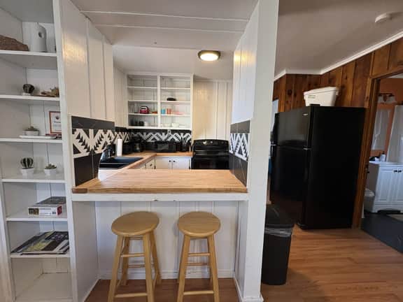 Kanab & Zion | Pet-Friendly Basecamp | Hot Tub - Image 4