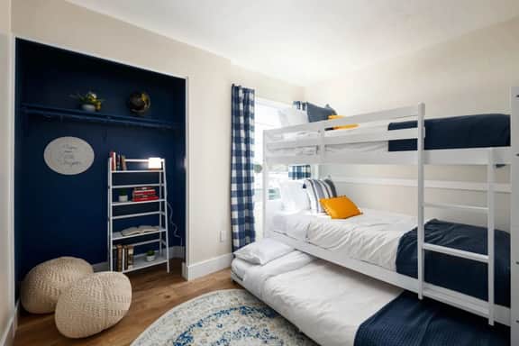 Family Getaway: Modern Farmhouse for Adventure!