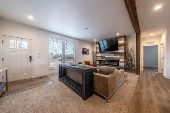 Hot Tub • Desert Tracks Family Getaway