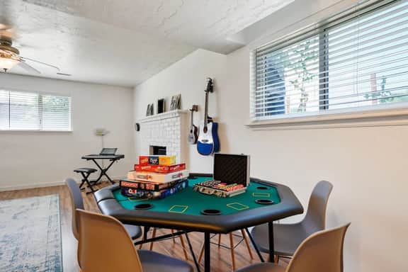 Hot Tub | Pickleball | Arcade | Sleeps 15| By BYU