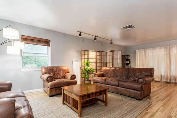 Millcreek Home, Quick Access to Canyons and Skiing