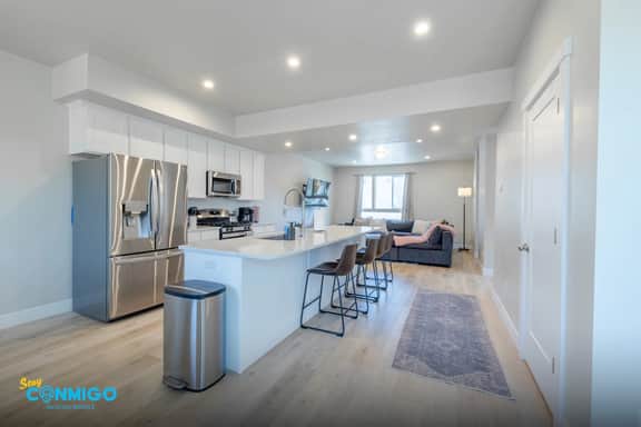 Newly Built Chic Utah Valley Gem l Theo