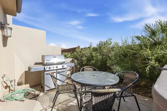 Pool Getaway to Zion w/ Private Hot Tub & BBQ