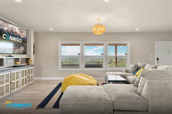 Sapphire 66 | Porch & Views