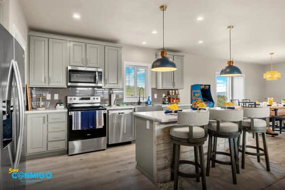 Bear Lake Retreat | Lake Views & Games - Image 2