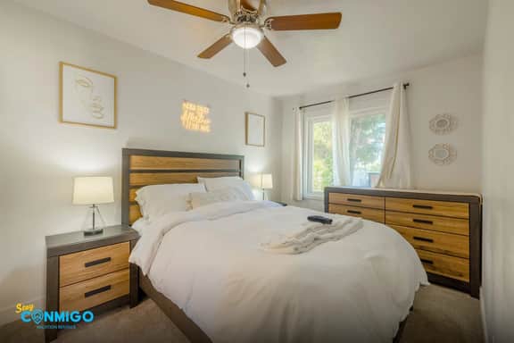 Silver Suite + Near Downtown