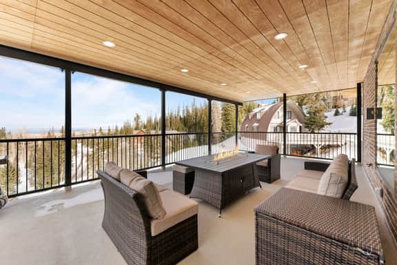 Summer Getaway | Pool Table, Foosball & Views