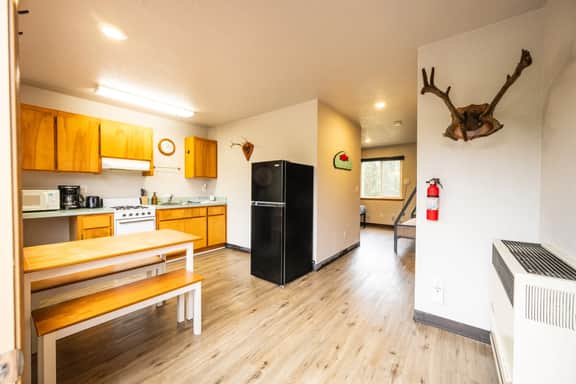 The Guide's Den - Cabin 5 + Grill|Close to Fishing