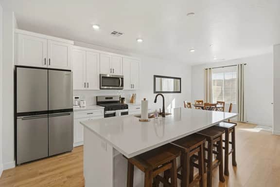 Zion Home | Budget & Group Friendly | In Home Gym