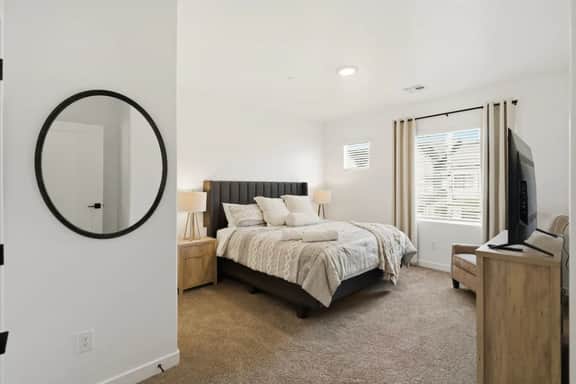 Zion Home | Budget & Group Friendly | In Home Gym