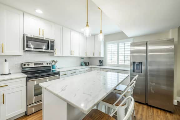 Pleasant Grove Home | Family-Friendly & Long Stays - Image 4