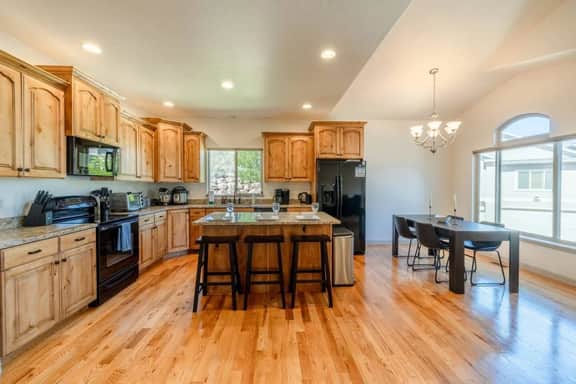 SLC Relocation Home | 2BR, Workspace & Elevator - Image 4