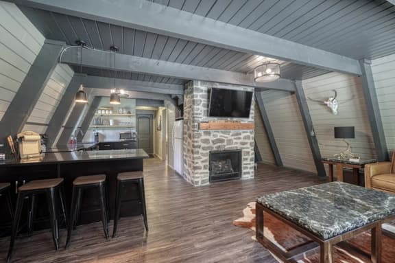 J10-Jackpot Cabin | Snowmobile Delivery & Discounts
