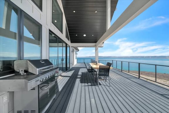 Private Bear Lake View Retreat