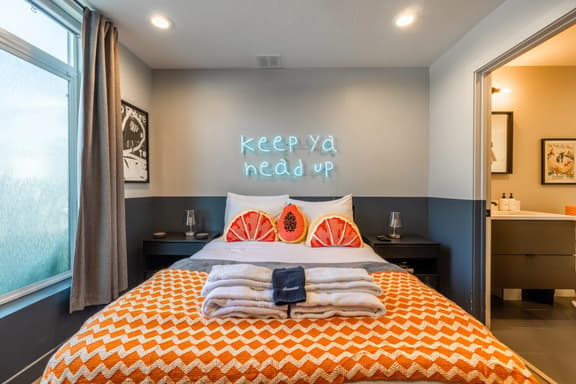 The Dopest Studio in SLC: Fast Wi-Fi & Ultimate Comfort