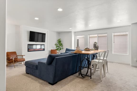 Valley Views | Bear Lake Marina | King Suite + BBQ - Image 1